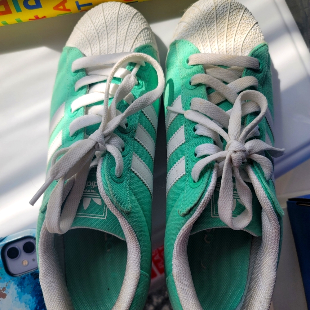 Womens Adidas Samoa W sz 9